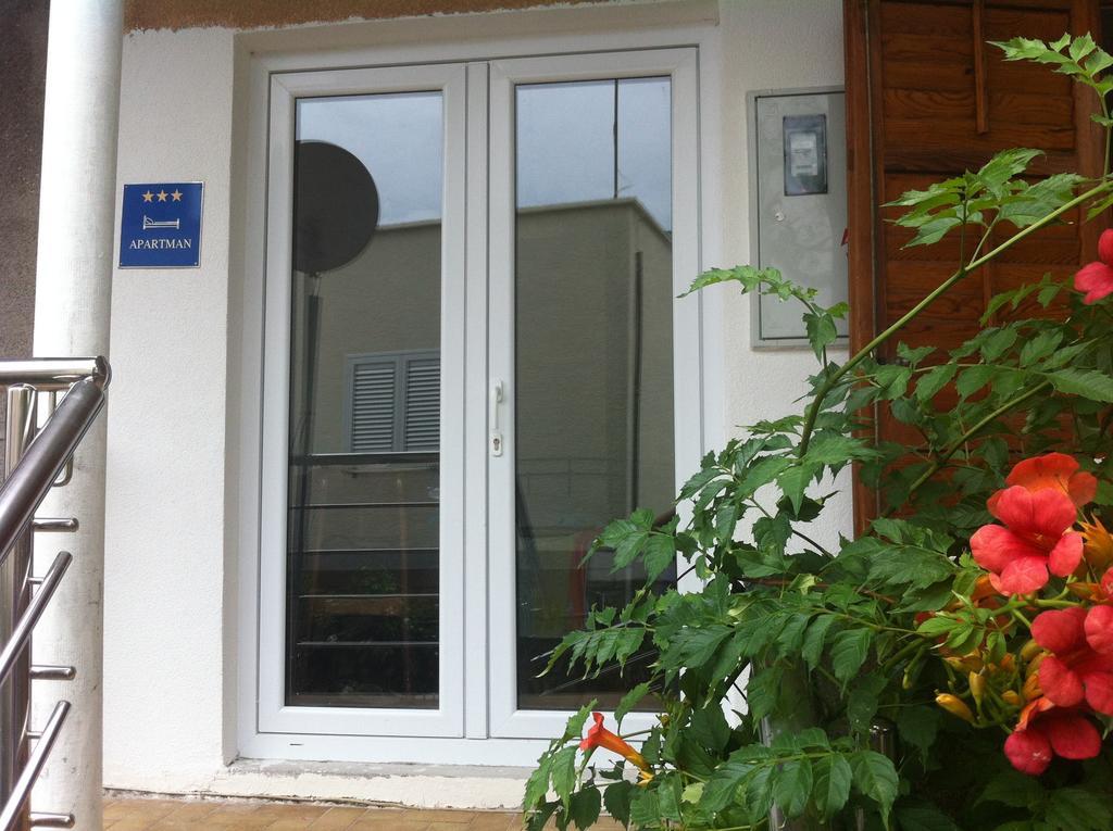 Eco-Apartments With Nice Garden Baška Voda Oda fotoğraf