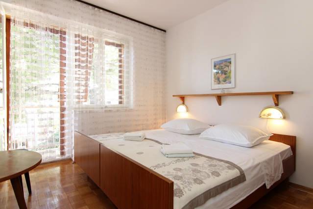 Eco-Apartments With Nice Garden Baška Voda Dış mekan fotoğraf