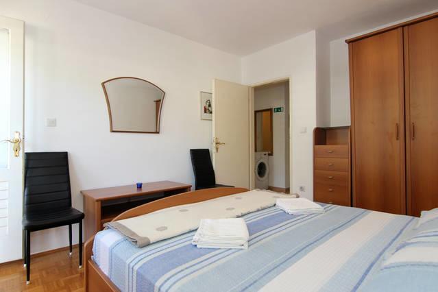 Eco-Apartments With Nice Garden Baška Voda Dış mekan fotoğraf